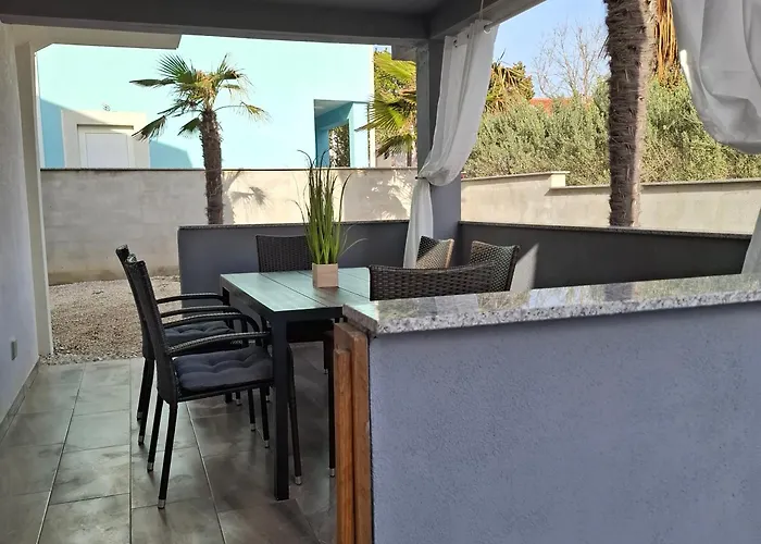 Palm Tree 1 Apartman