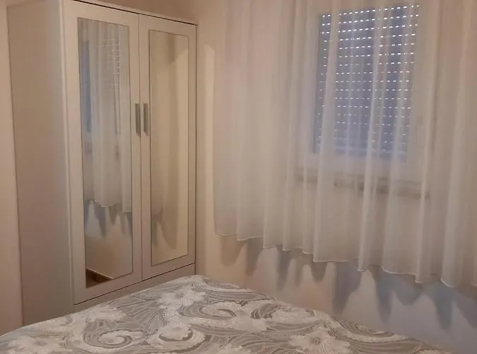 Palm Tree 1 דירה